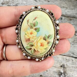 Vintage Jewelry Cameo Rose Brooch Porcelain Painted Yellow Rose Pin small repair